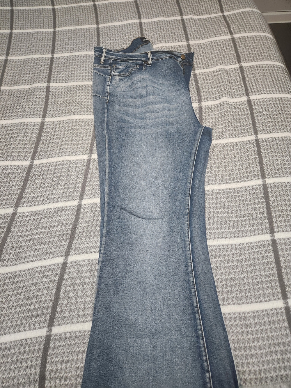 Fashion Nova Women's Light Blue Stretch Denim Jeans